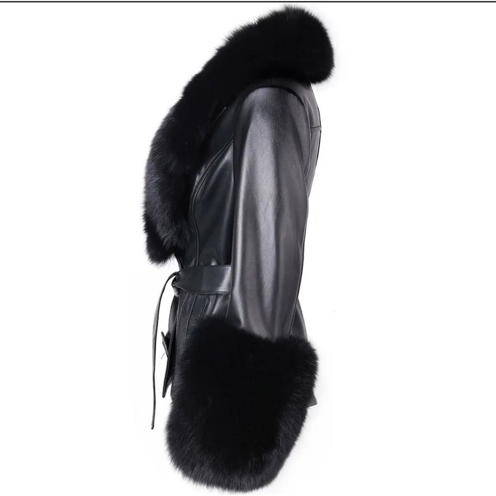 Hilary The Fashion bar